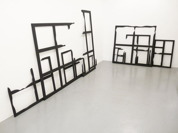 Macula, 2009 / Châssis érodés / Dimensions variables Macula, 2009 / Châssis érodés / Dimensions variables