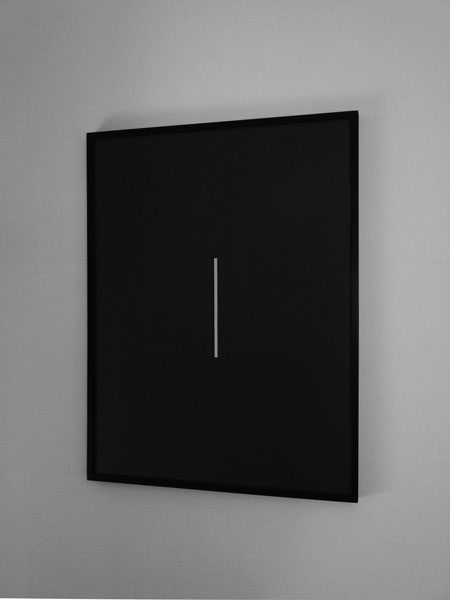 Par la meurtrière, 2011 / Marie-Louise grise, miroir et cadre en bois foncé / 60x80 cm Par la meurtrière, 2011 / Marie-Louise grise, miroir et cadre en bois foncé / 60x80 cm