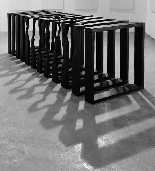 Sans titre, 2011 / Bois et peinture acrylique / Dimensions variables Sans titre, 2011 / Bois et peinture acrylique / Dimensions variables